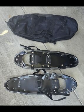 Black Aluminum Frame Snowshoes with Carry Bag ×2